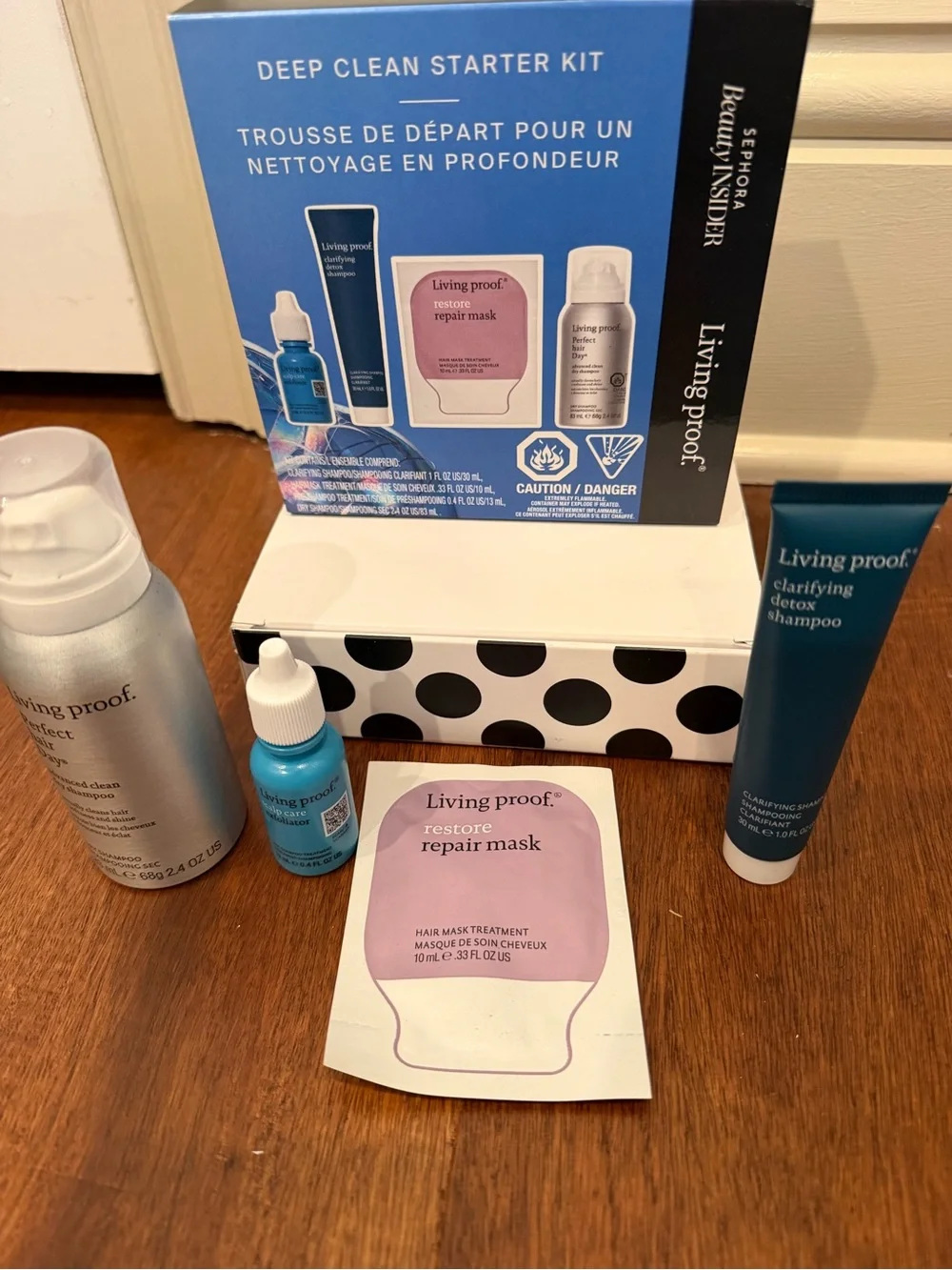 Living Proof Deep Clean Starter Kit – Black and White Box